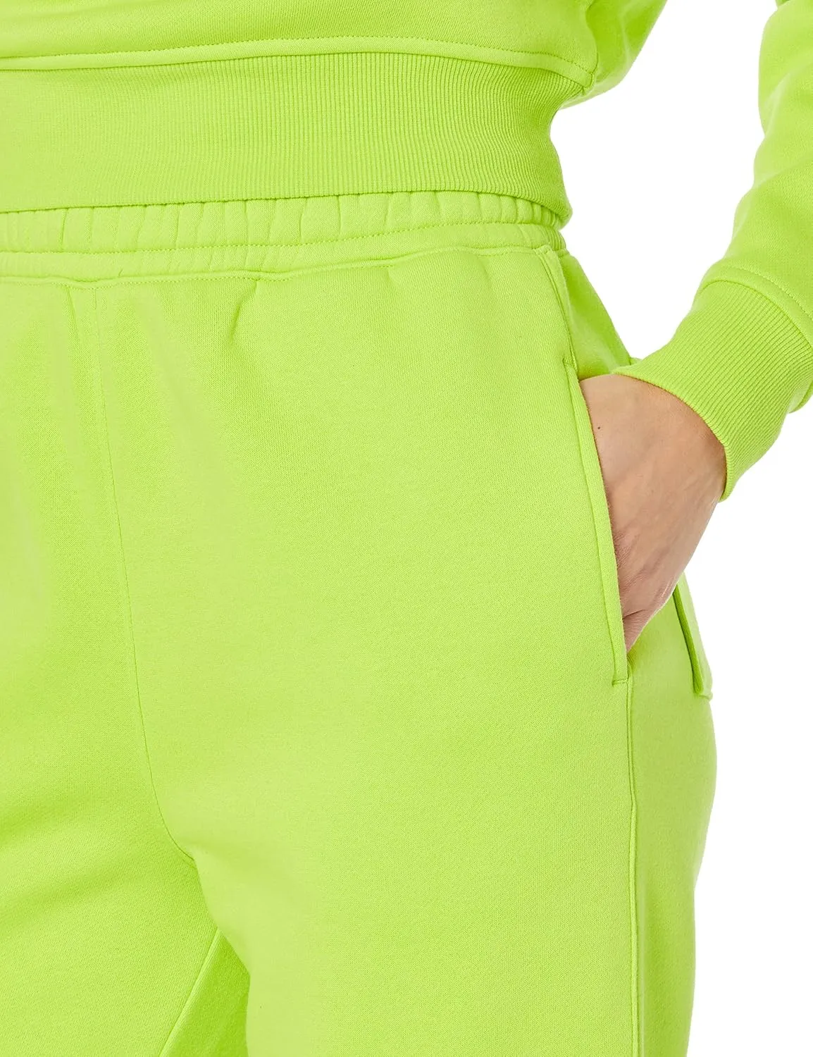 Amazon Essentials Women's Relaxed Jogger (Available in Plus Size)