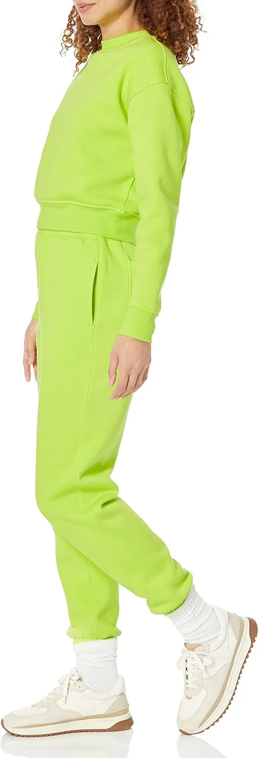 Amazon Essentials Women's Relaxed Jogger (Available in Plus Size)