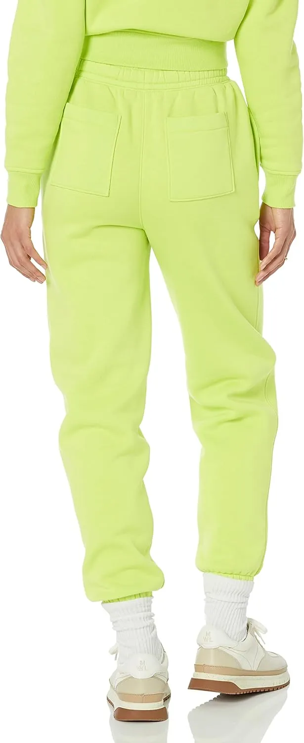 Amazon Essentials Women's Relaxed Jogger (Available in Plus Size)