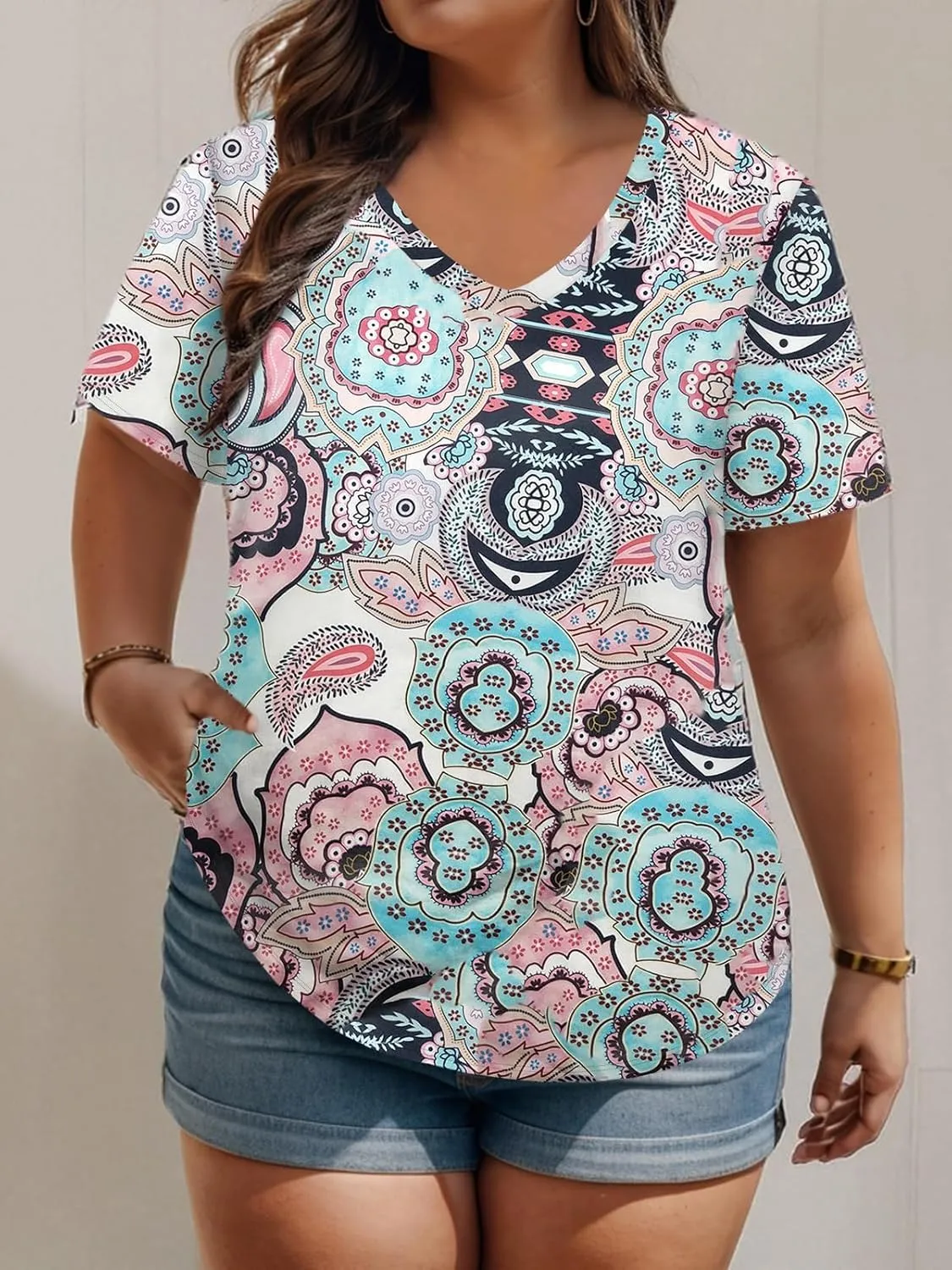 ROSRISS Plus Size Tops for Women Casual Summer T Shirts V Neck Short Sleeve Tunics