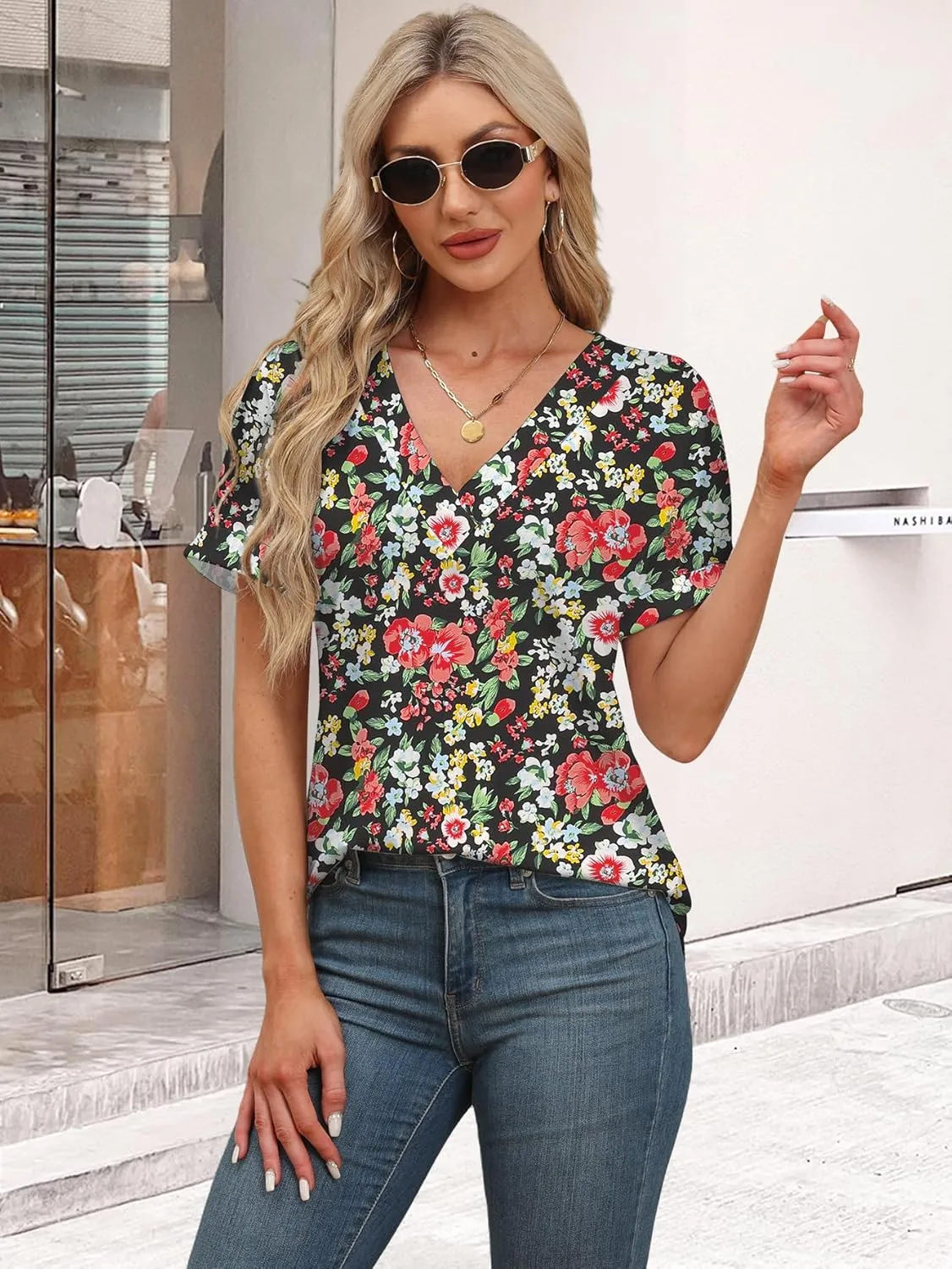 T Shirts Short Sleeve V Neck Tees Womens Tops Beach Vacation Fashion Clothes 2025 Casual Summer Spring Outfits