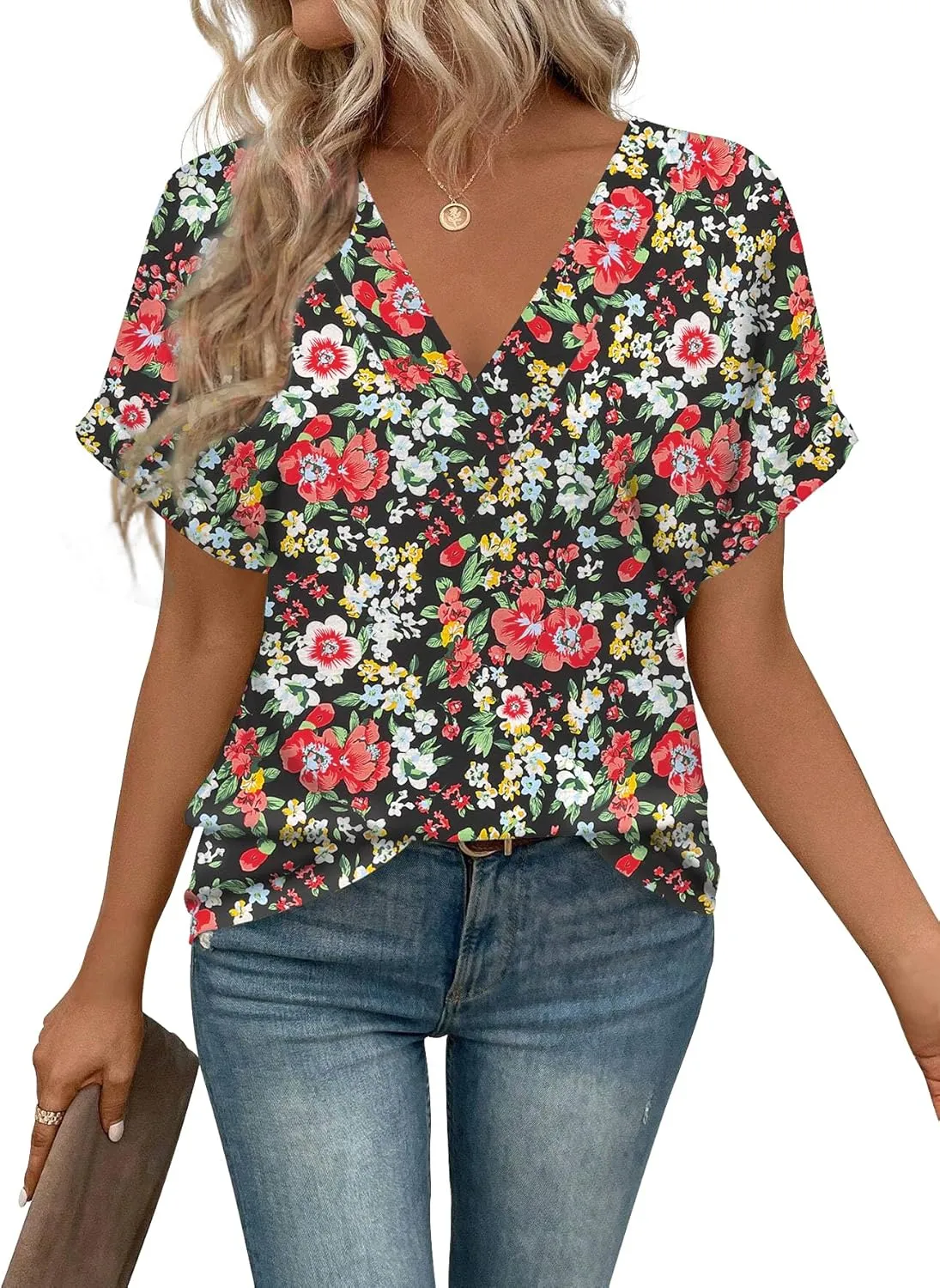 T Shirts Short Sleeve V Neck Tees Womens Tops Beach Vacation Fashion Clothes 2025 Casual Summer Spring Outfits